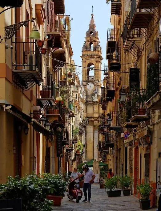 Ai Pupi Siciliani Apartment Palermo Italy